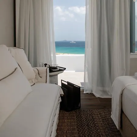 Sea U Soon Seafront Apartment *